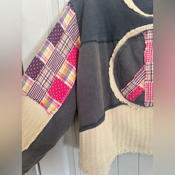 POL Patchwork Peace Sign Top NWOT Boho Cottagecore Festival Pullover - Picture 6 of 13